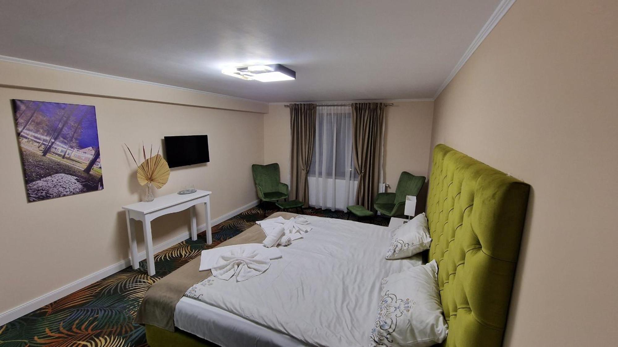Pensiunea Pink House Runcu Hotel Runcu  Kültér fotó